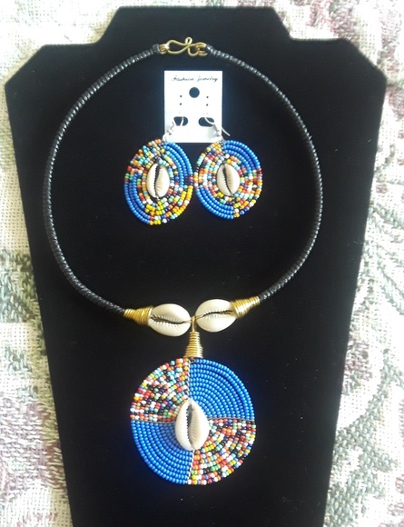 Handmade African Necklace Choker & Earring Set - Picture 1 of 2